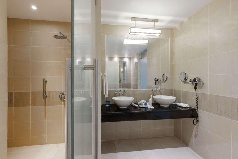 Bathroom 5, Radisson Blu Anchorage Hotel, Lagos, V.I., Eti-Osa