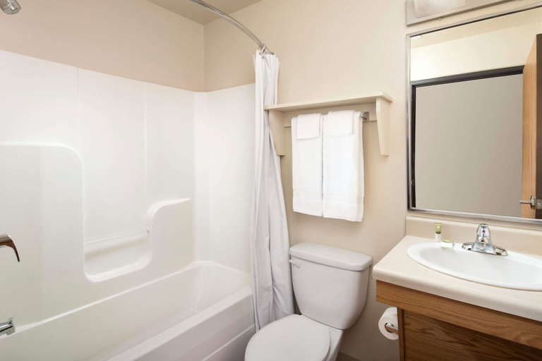 Bathroom 4, WoodSpring Suites St. Louis Arnold, Jefferson