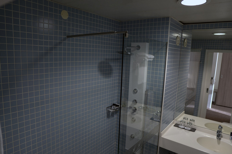 Bedroom 4, Grande Hotel da Póvoa, Póvoa de Varzim