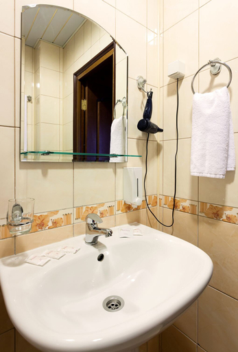 Bathroom 4, Dynasty, Sankt-Peterburg gorsovet