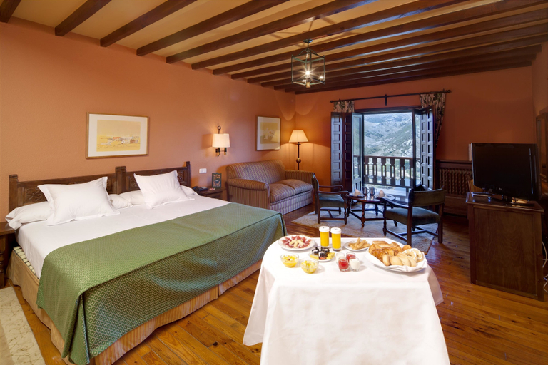 Bedroom 3, Parador de Cervera de Pisuerga, Palencia
