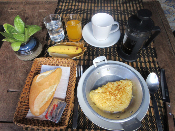 Food & Drinks 4, Moonlight Champa, Vientiane