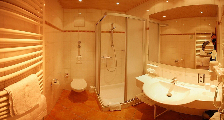 Bathroom 4, Haus Wiesengrund, Hochsauerlandkreis