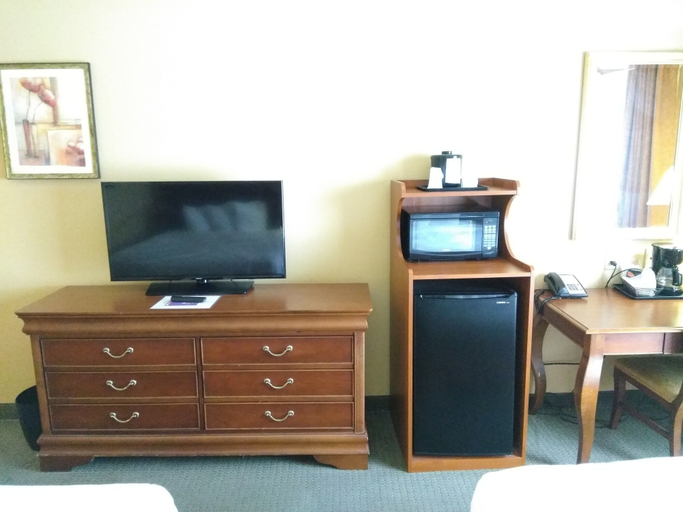 Others 5, Baymont by Wyndham Clinton, Anderson