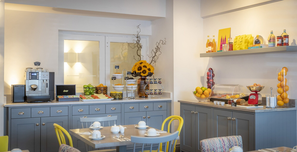 Food & Drinks 4, Lancaster Lodge