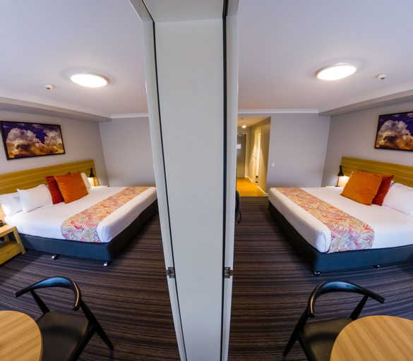 Bedroom 2, Potters Toowoomba Hotel, Toowoomba - Central