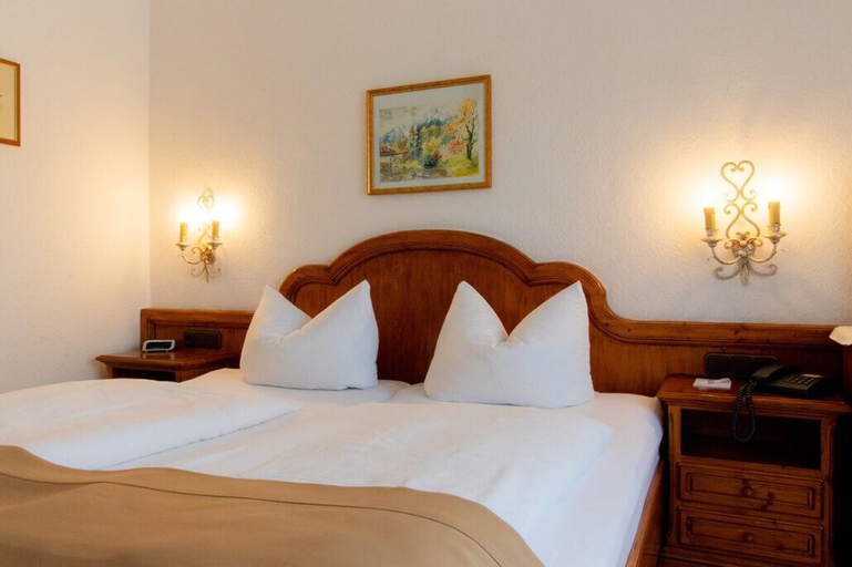 Bedroom 3, Hotel Alpenhof Grainau, Garmisch-Partenkirchen