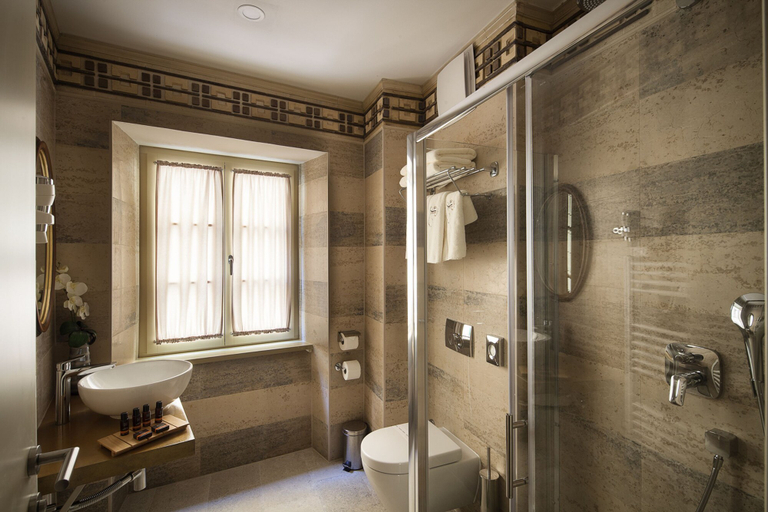 Bathroom 4, Heritage Hotel Life Palace, Šibenik