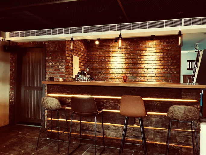 Food & Drinks 3, The Upstairs, Hualien