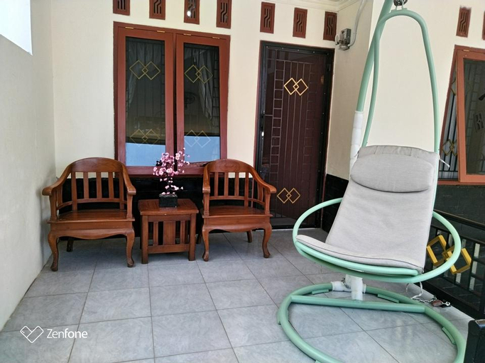 Exterior & Views 5, Assalam Homestay, Kuningan