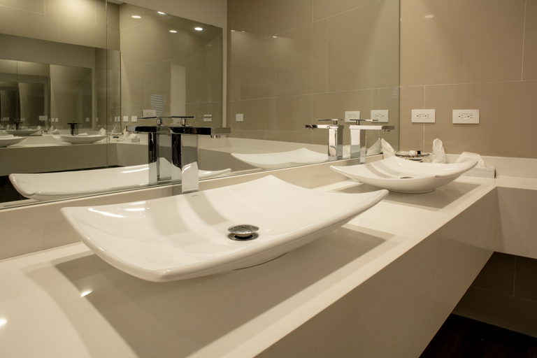 Bathroom, Acantilados, La Libertad