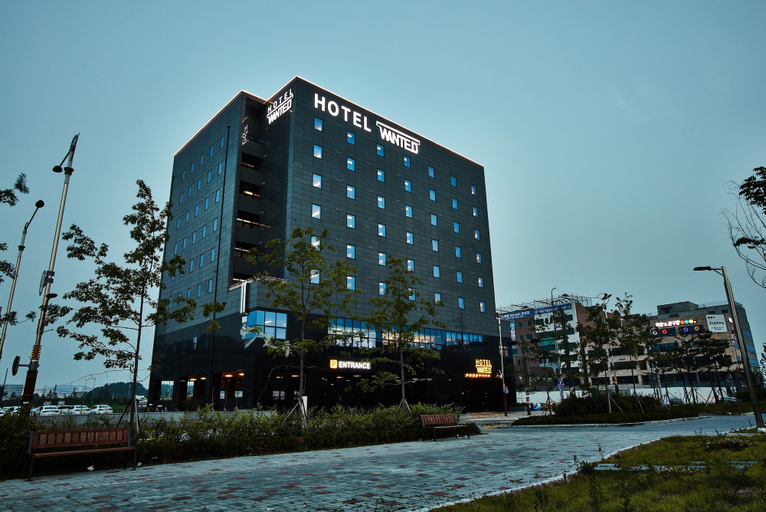 Exterior & Views 2, Hotel Wanted, Seo