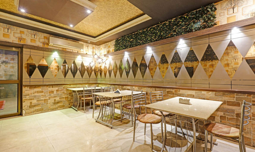 Food & Drinks 4, Treebo Apollo, Kamrup Metropolitan