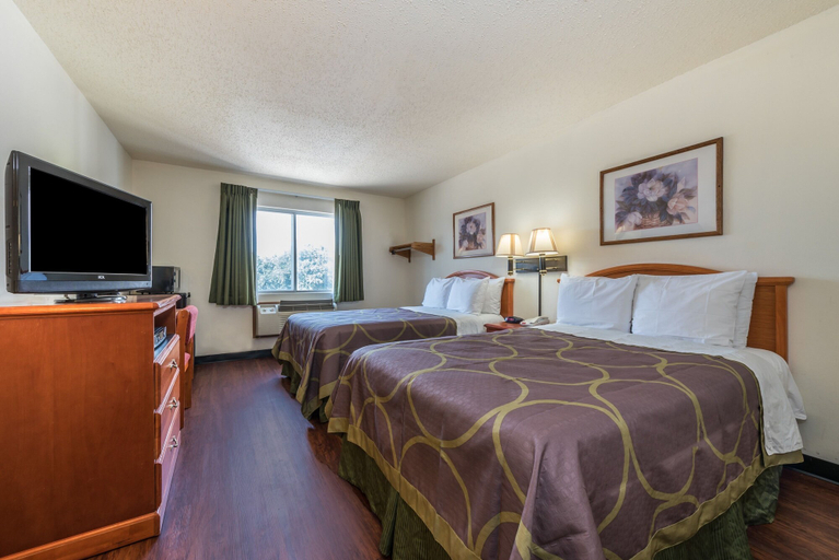 Bedroom 3, Super 8 by Wyndham Denton, Denton