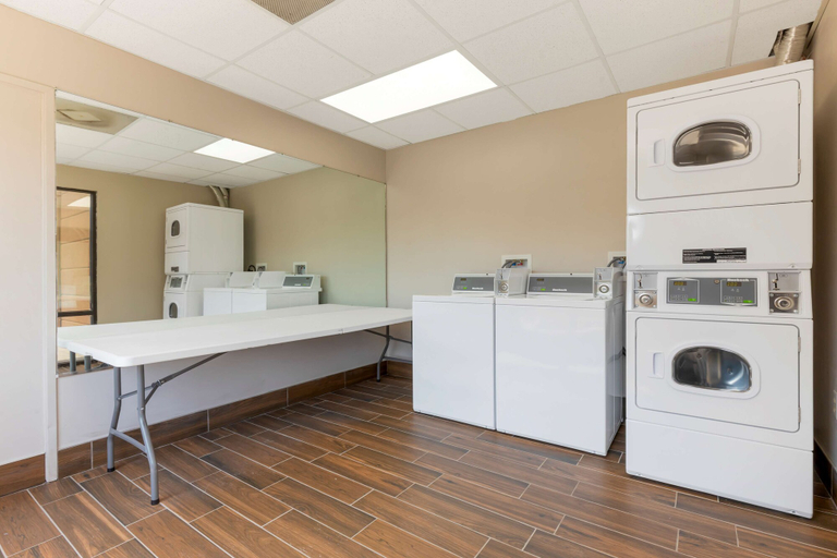 Others 5, Best Western Seneca-Clemson, Oconee