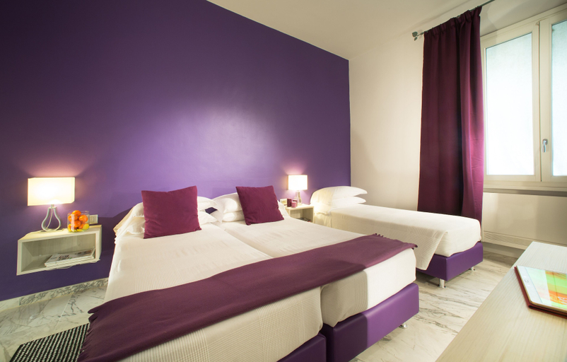 Bedroom 4, Hotel Boston, Florence
