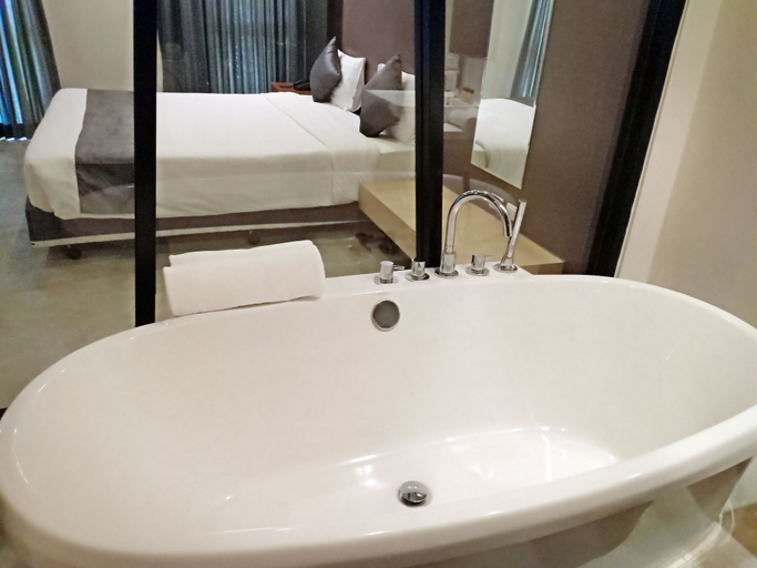 Bathroom 5, Vismaya Suvarnabhumi Hotel, Bang Phli