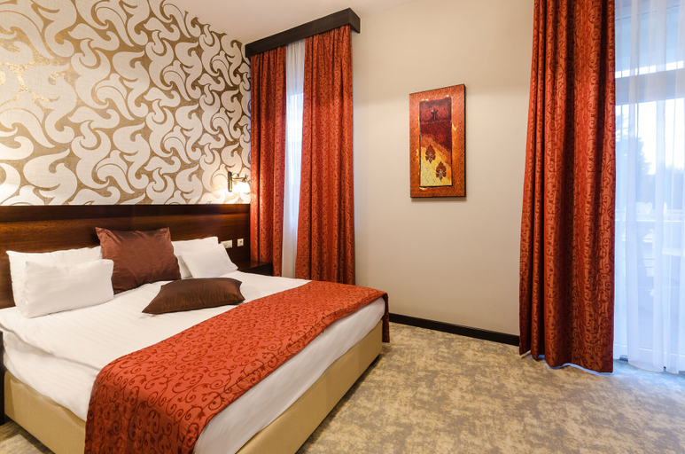 Bedroom 3, Hotel Aurum, Hajdúszoboszló