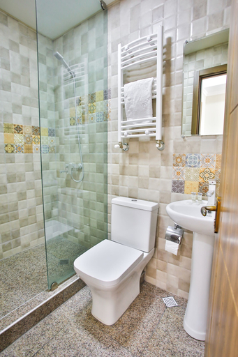 Bathroom 5, Hotel Terrace Kutaisi, Kutaisi