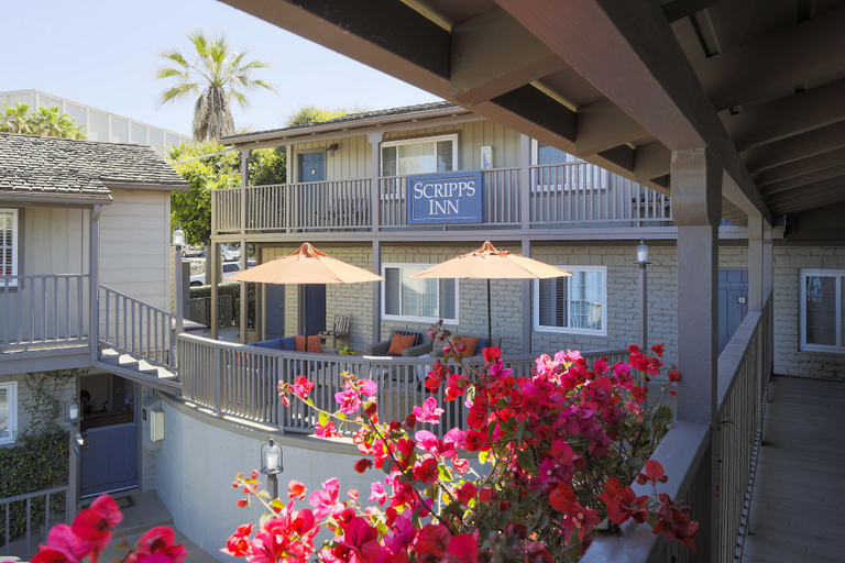 Exterior & Views 2, Scripps Inn La Jolla Cove, San Diego