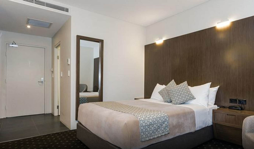 Bedroom 2, Bankstown Motel 10, Bankstown - North-East