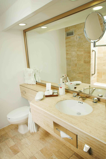 Bathroom 5, Grand Cantalagua Hotel Morelia, BW Signature Collection, Morelia