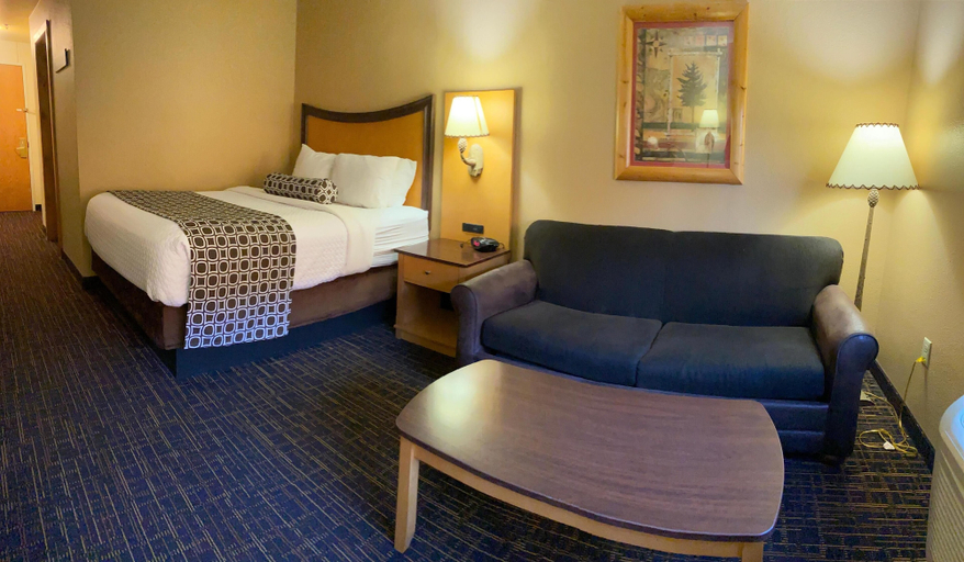 Bedroom 3, Tundra Lodge, Brown