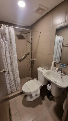 Bathroom 5, One Cristina Suites, Makati City