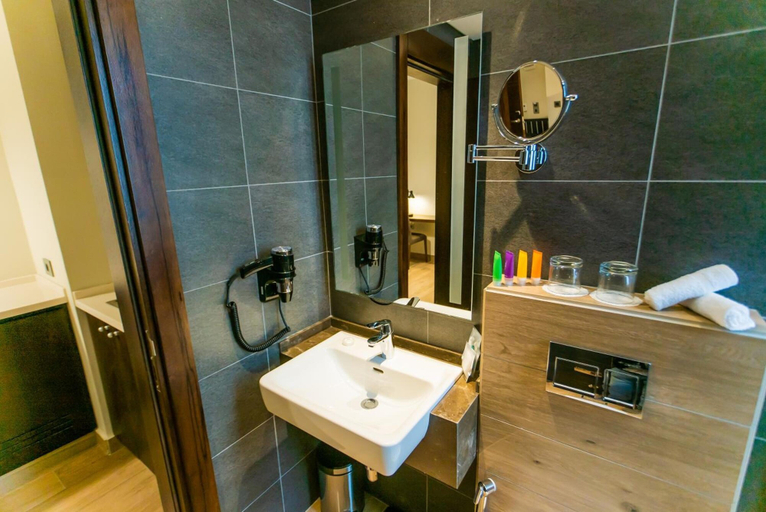 Bathroom 3, The Compass Hotel, Wadi Essier