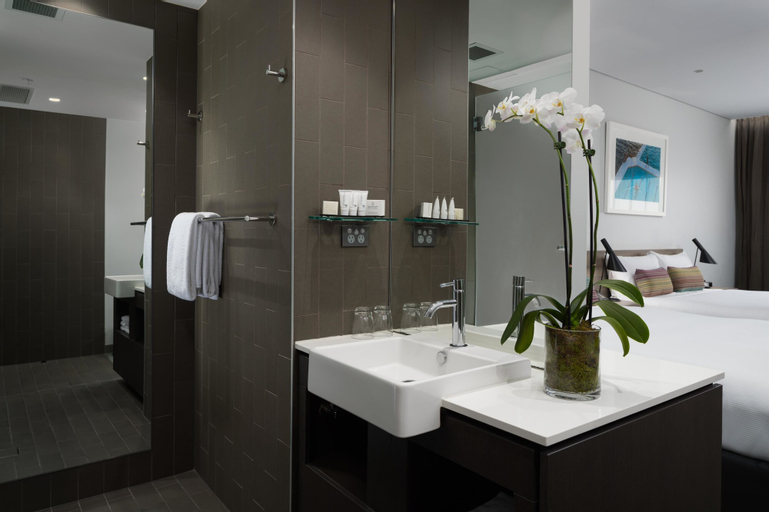 Bedroom 4, Rydges Sydney Airport Hotel, Sydney