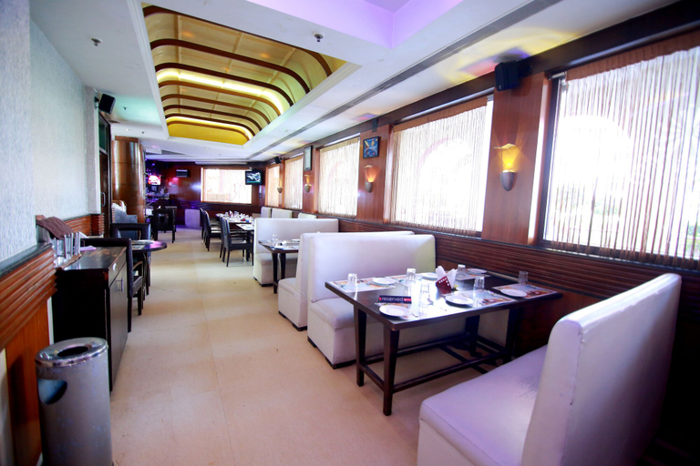 Food & Drinks 3, Hotel Chanson Grand Westend, Delhi