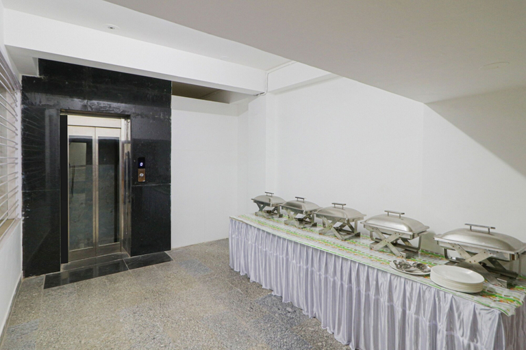 Others 5, Dreamz Hospitality 2, Gurgaon