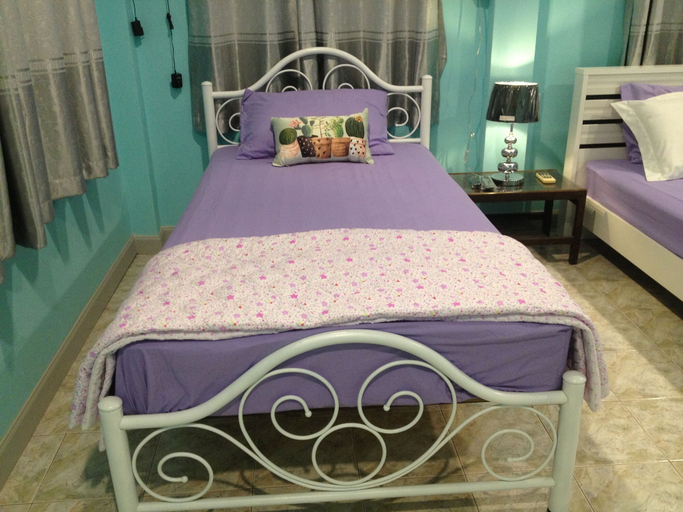 Bedroom 2, Baan Par Pern Hadchaosamran, Muang Phetchaburi