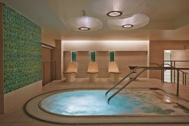 Sport & Beauty 3, The Venetian Prestige Club Lounge, Clark
