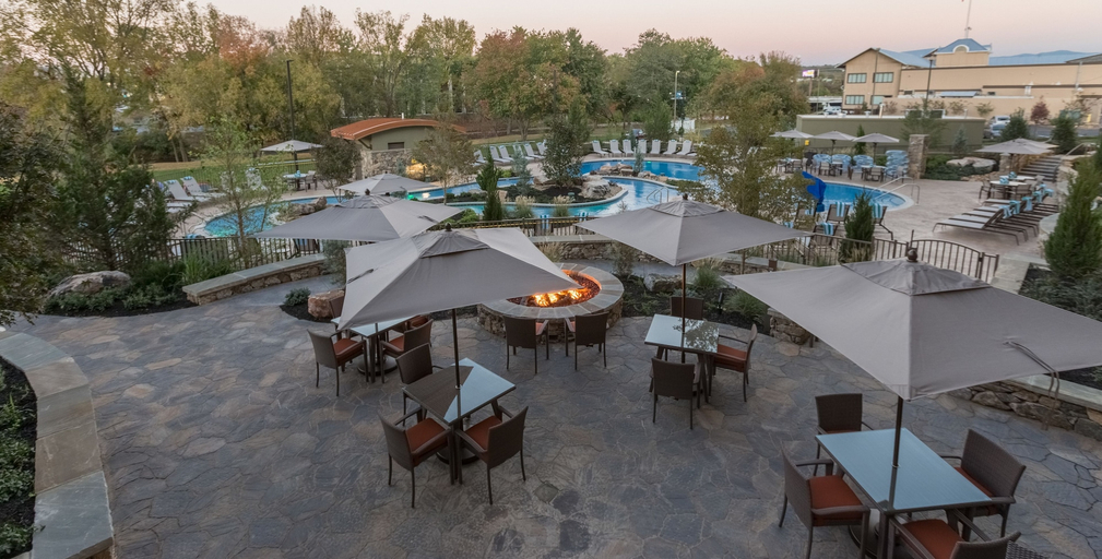 Food & Drinks 4, Courtyard by Marriott Pigeon Forge, Sevier
