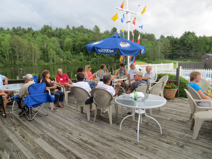 Food & Drinks 5, Commodores Inn, Lamoille