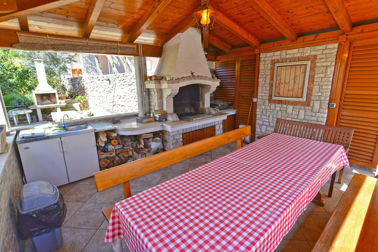 Others 5, Apartment Lucano 629, Labin