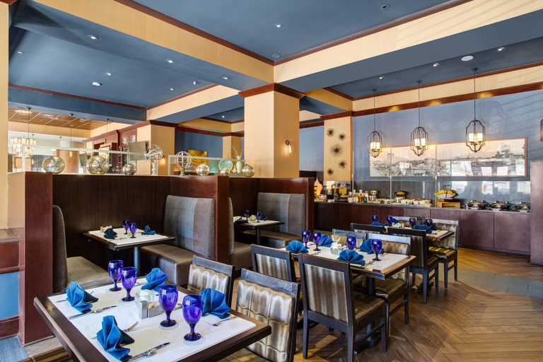 Food & Drinks 5, The Emily Morgan San Antonio-DoubleTree by Hilton, Bexar