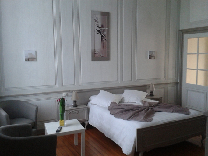 Bedroom 25