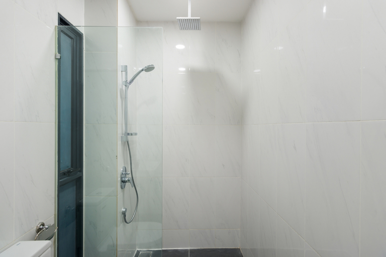Bathroom 5, NowHere Suites @ Reizz Residence Jalan Ampang, Gombak
