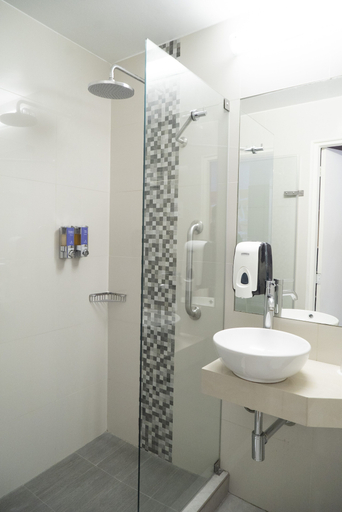 Bathroom 4, Centro by Casa Andina Miraflores, Lima