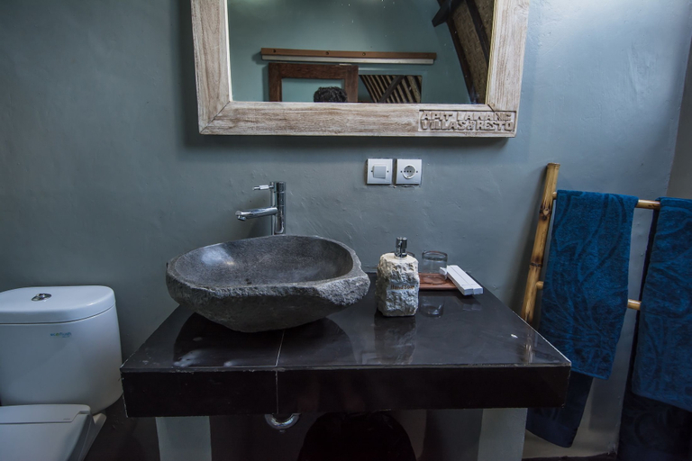 Bathroom 4, Apit Lawang Villas, Klungkung