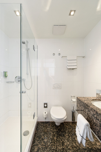 Bathroom 4, ACHAT Hotel München Süd, München