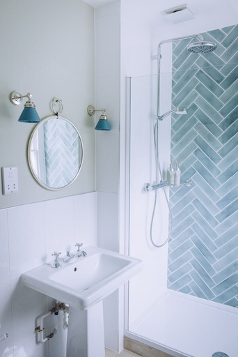 Bathroom 3, The Drummond at Albury , Surrey