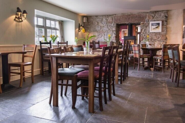 Food & Drinks 5, Loch Ness Bunk Inn, Highland