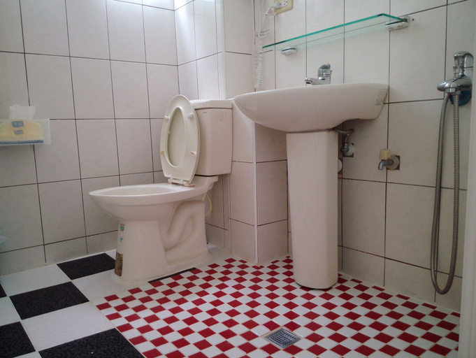 Bathroom 3, Caitlyn Hostel, Taitung