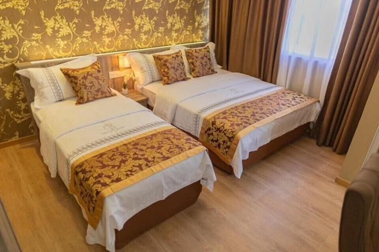 Bedroom 4, Red City Hotel, Lawas
