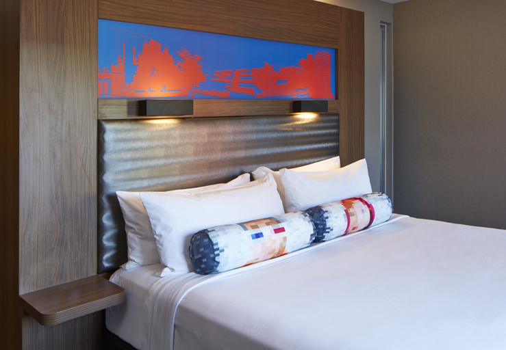 Bedroom 3, Aloft by Marriott Seattle Redmond, King