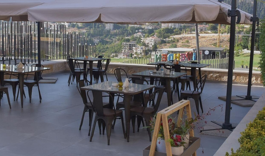 Food & Drinks 3, Twinz Hotel, Zgharta