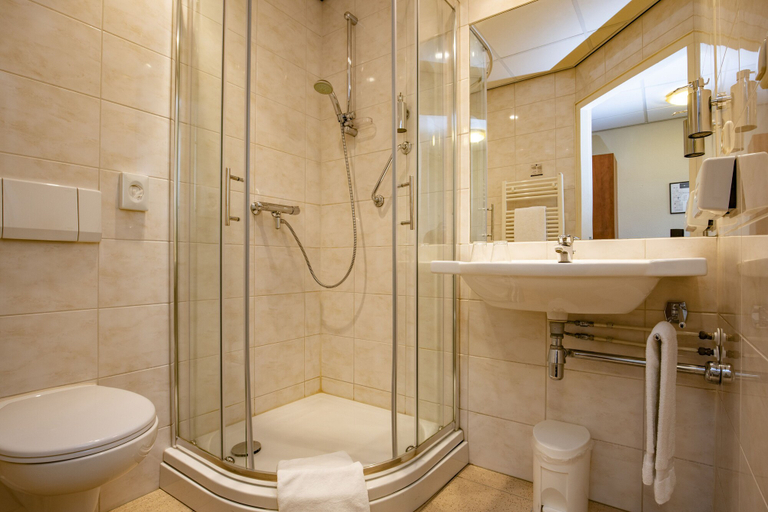 Bathroom 5, Fletcher Hotel-Restaurant Amersfoort, Amersfoort